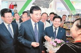小白楊，累并快樂著——組織文化藝術交流活動的點滴感悟
